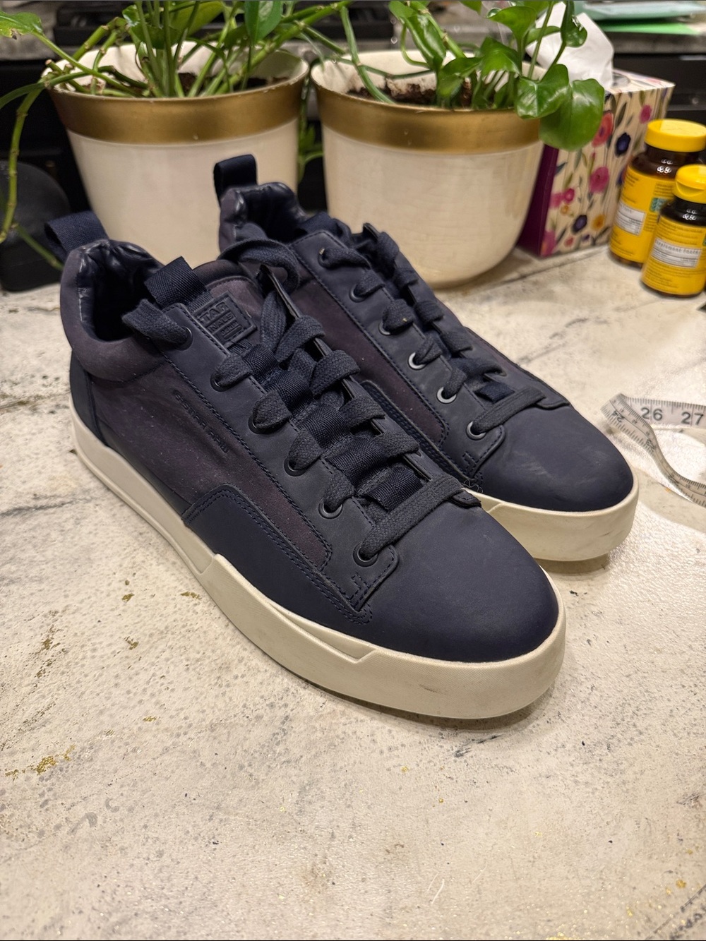 G-Star Navy Low-Top Lace-Up men’s Sneakers with White Sole size 10